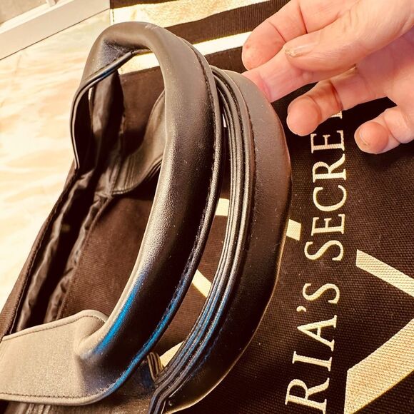 Victoria Secret Tote Bag - Picture 4 of 10